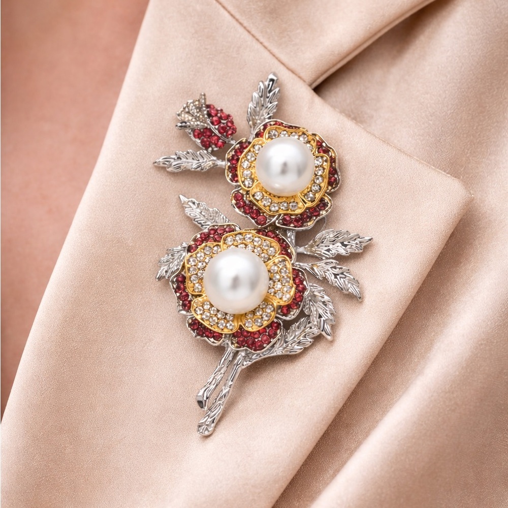 Floral Elegant Silver Gold Brooch with Pearls - Picture 3 of 5